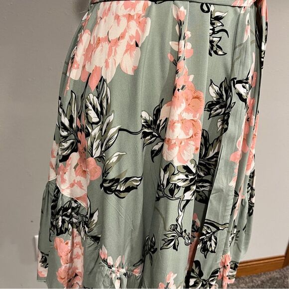 Floral asymmetrical dress with straps - Picture 5 of 15